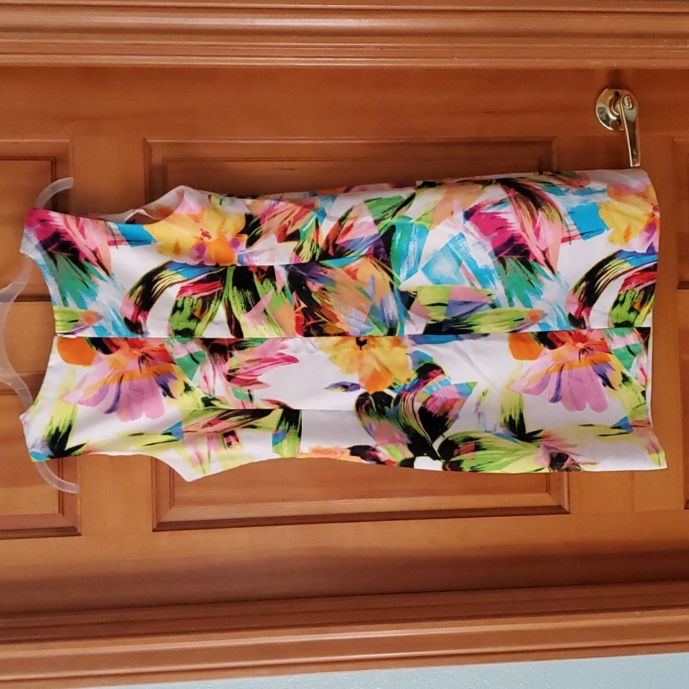 Ronni Nicole Floral Resort Dress Size Womans 10P - Picture 4 of 10